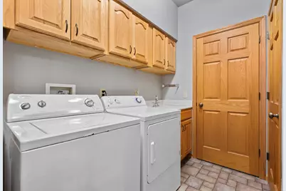 439  92nd St, Racine, WI 53126 - Photo 27