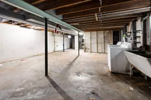 2030 S 77th St, West Allis, WI 53219 - Photo 13