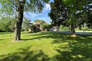 1414 W El Rancho Dr, Mequon, WI 53092 - Photo 73