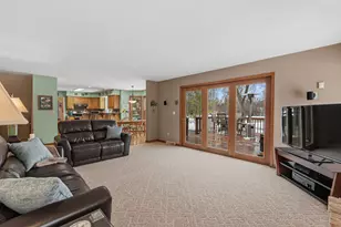 1414 W El Rancho Dr, Mequon, WI 53092 - Photo 15