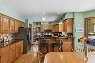 1414 W El Rancho Dr, Mequon, WI 53092 - Photo 9