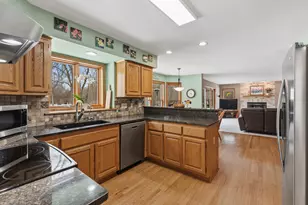 1414 W El Rancho Dr, Mequon, WI 53092 - Photo 13