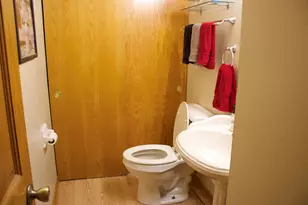 3017 W Ramsey Ave, Greenfield, WI 53221 - Photo 17