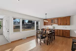 9032 N Regent Rd, Bayside, WI 53217 - Photo 7