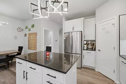 2818  Frisee Dr, Fitchburg, WI 53719 - Photo 15