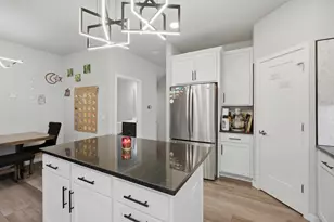 2818 Frisee Dr, Fitchburg, WI 53719 - Photo 15