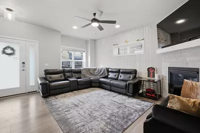 2818  Frisee Dr, Fitchburg, WI 53719 - Photo 5