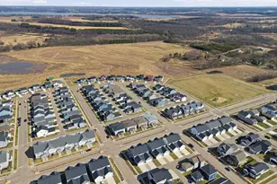 2818 Frisee Dr, Fitchburg, WI 53719 - Photo 37