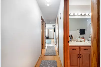 2571 S 68th St, Milwaukee, WI 53219 - Photo 11