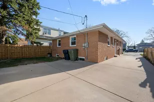 2571 S 68th St, Milwaukee, WI 53219 - Photo 31