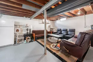 2571 S 68th St, Milwaukee, WI 53219 - Photo 19