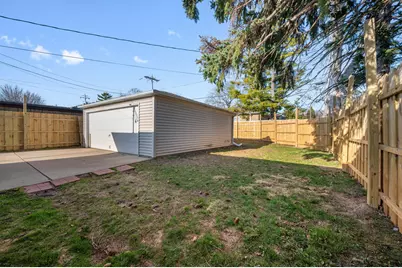 2571 S 68th St, Milwaukee, WI 53219 - Photo 29