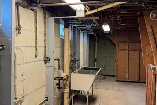 8830 W Acacia St, Milwaukee, WI 53224 - Photo 25