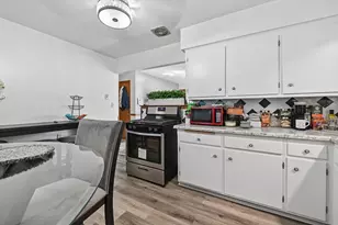 3733 S 80th St, Milwaukee, WI 53220 - Photo 9