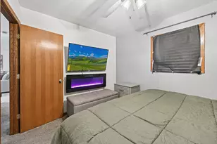 3733 S 80th St, Milwaukee, WI 53220 - Photo 11