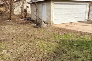 4628 W Leon Terrace, Milwaukee, WI 53216 - Photo 17