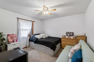 1326 W Zedler Ln, Mequon, WI 53092 - Photo 15