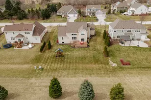 10194 S 34th St, Franklin, WI 53132 - Photo 45