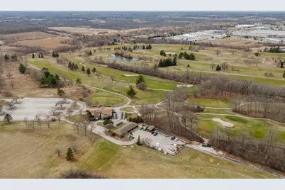 10194 S 34th St, Franklin, WI 53132 - Photo 47