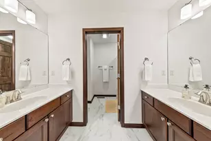 10194 S 34th St, Franklin, WI 53132 - Photo 31