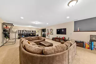 10194 S 34th St, Franklin, WI 53132 - Photo 35