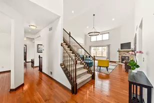 10194 S 34th St, Franklin, WI 53132 - Photo 7