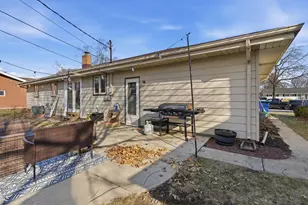 919 N Stanford St, Port Washington, WI 53074 - Photo 25