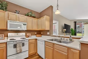 4120 S Lake Dr, Saint Francis, WI 53235 - Photo 15