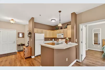 4120 S Lake Dr #159, Saint Francis, WI 53235 - Photo 13