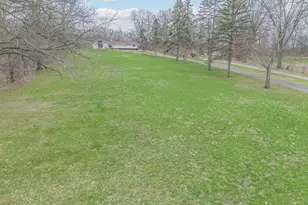 5041 Creek Haven Rd, Sun Prairie, WI 53527 - Photo 3