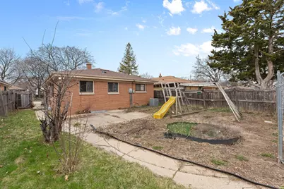 4750 N 70th St, Milwaukee, WI 53218 - Photo 15