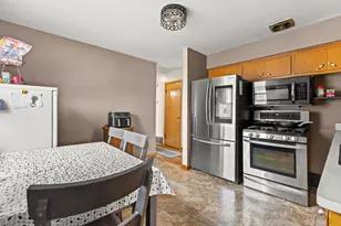 6239 S Kirkwood Ave, Cudahy, WI 53110 - Photo 3