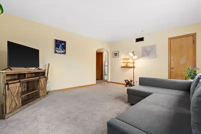 3914 W Scott St #3916, West Milwaukee, WI 53215 - Photo 5