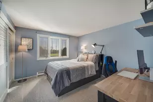 8570 W Hawthorne Ln, Franklin, WI 53132 - Photo 31