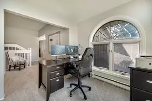 8570 W Hawthorne Ln, Franklin, WI 53132 - Photo 27