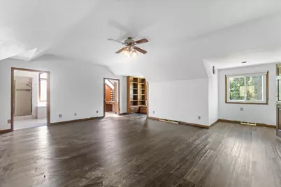 2003 S Valley Spring Dr, New Berlin, WI 53151 - Photo 47