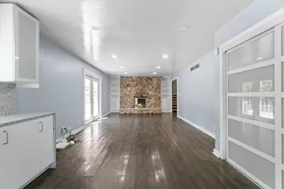 2003 S Valley Spring Dr, New Berlin, WI 53151 - Photo 27