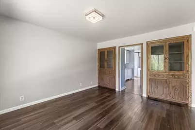2003 S Valley Spring Dr, New Berlin, WI 53151 - Photo 29