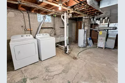 2205  Hayes Ave, Racine, WI 53405 - Photo 25
