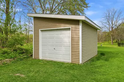 2321  Macarthur Rd, Waukesha, WI 53188 - Photo 41
