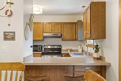 2321  Macarthur Rd, Waukesha, WI 53188 - Photo 19