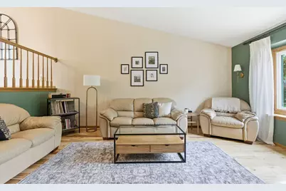 2321  Macarthur Rd, Waukesha, WI 53188 - Photo 9