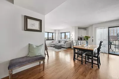 1633 N Prospect Ave #5D, Milwaukee, WI 53202 - Photo 11