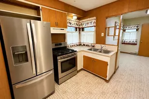 5874 N 67th St, Milwaukee, WI 53218 - Photo 7