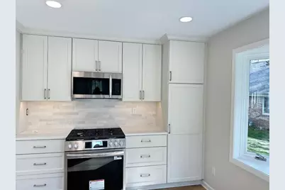 12409 N Golf Dr, Mequon, WI 53092 - Photo 3