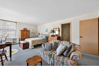 1610 N Prospect Ave #802, Milwaukee, WI 53202 - Photo 17
