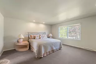 9840 N Otto Rd, Mequon, WI 53092 - Photo 21