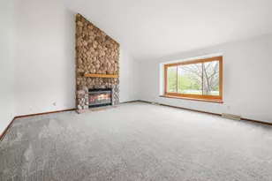 2790 S 152nd St, New Berlin, WI 53151 - Photo 9