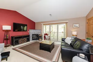 984 Spring Ct, Newburg, WI 53095 - Photo 7