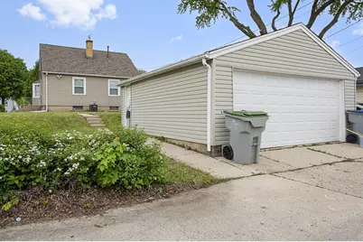 3946 N 63rd St, Milwaukee, WI 53216 - Photo 7